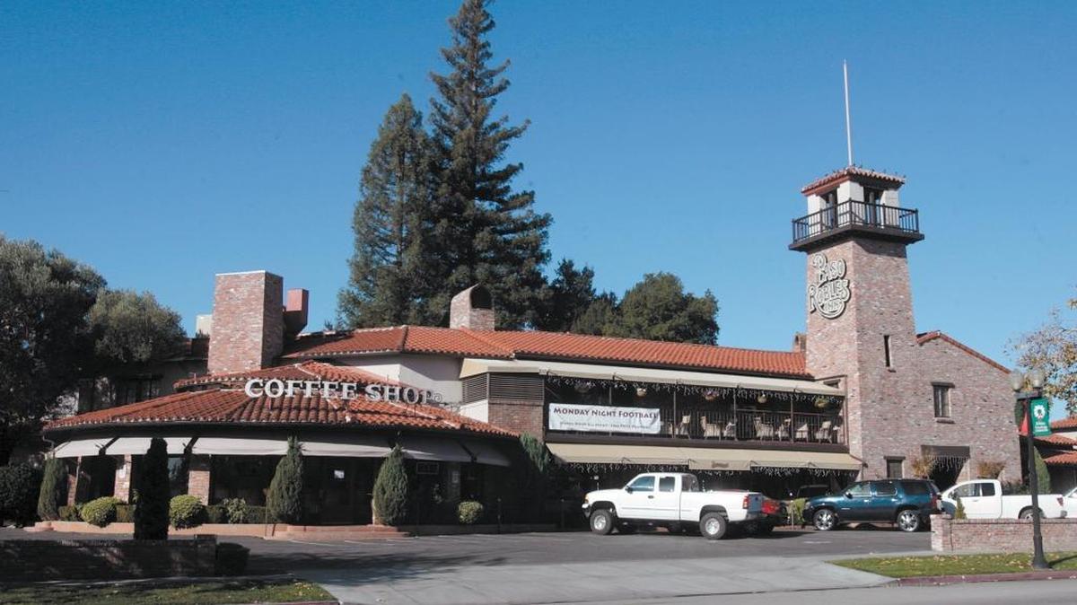 The Paso Robles Inn in Paso Robles is reportedly home to a phantom caller and a ghost girl.