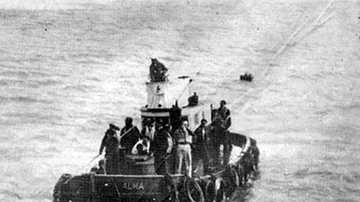 Tugboat Alma with survivors of the S.S. Montebello.