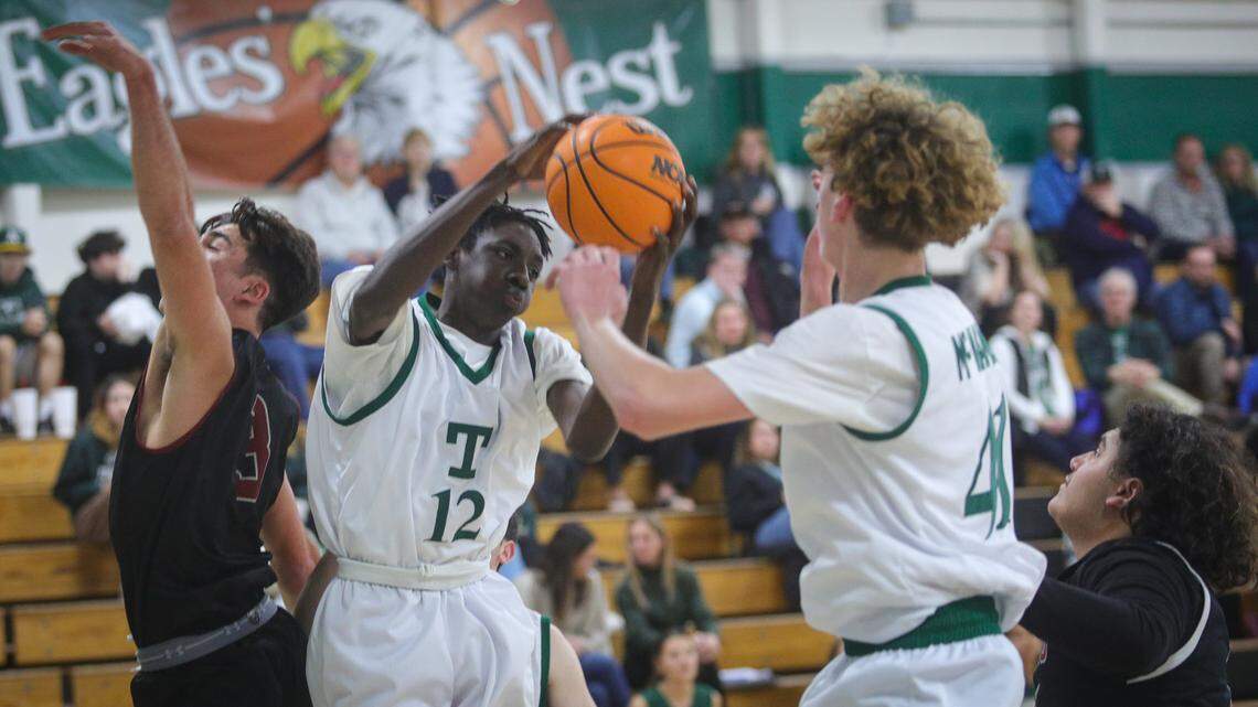 Nipomo boys beat Templeton 74-60 in a basketball game in Templeton on Feb. 1, 2023.