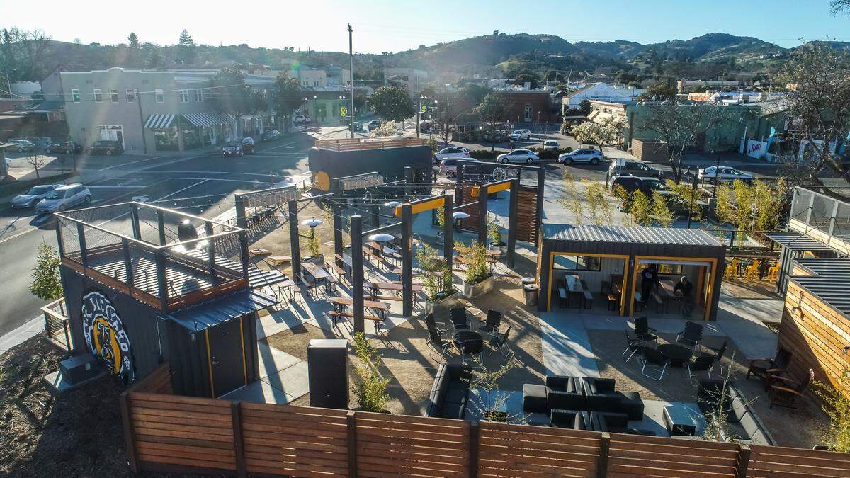 The Backyard on Thirteenth, a new beer garden and restaurant, will open on 13th and Railroad streets in Paso Robles.