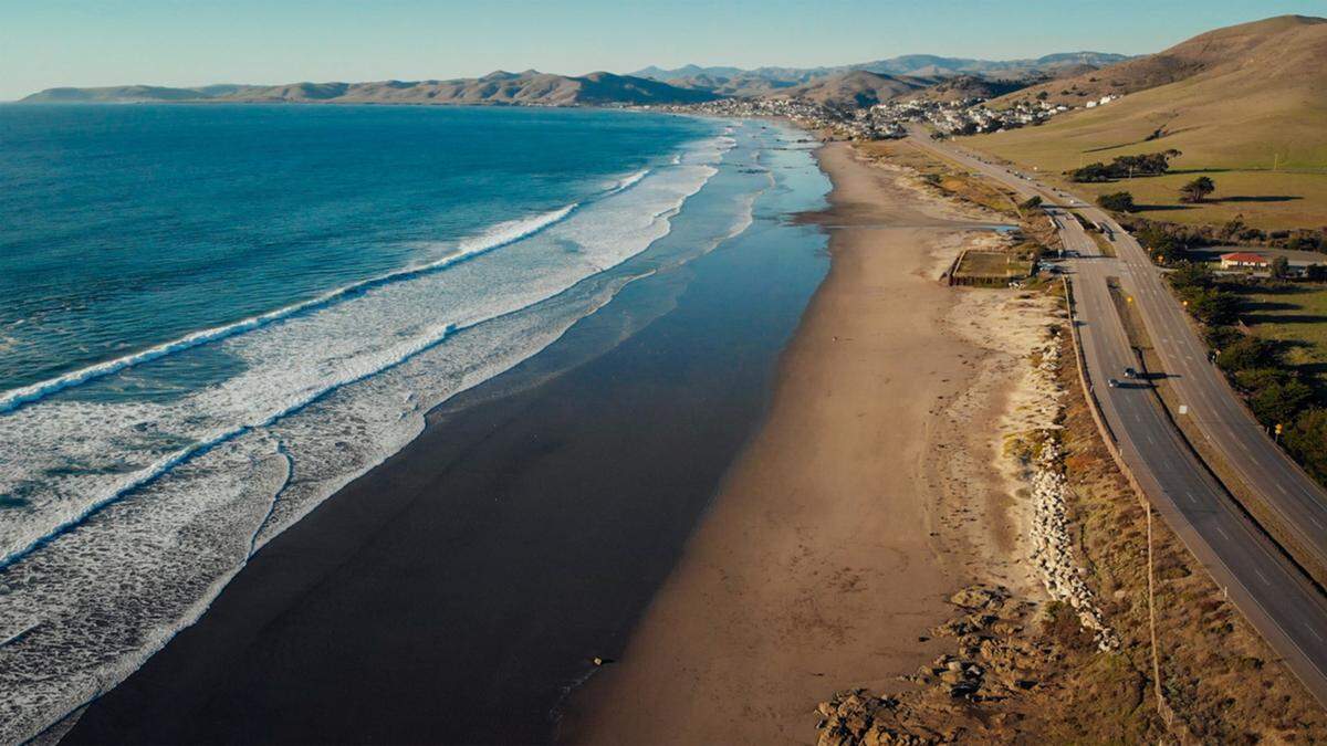 A multi-use trail connecting Cayucos and Morro Bay will offer scenic views of the coast along Highway 1, replacing dirt paths with a safe route away from the highway. Construction is set to start in 2025.