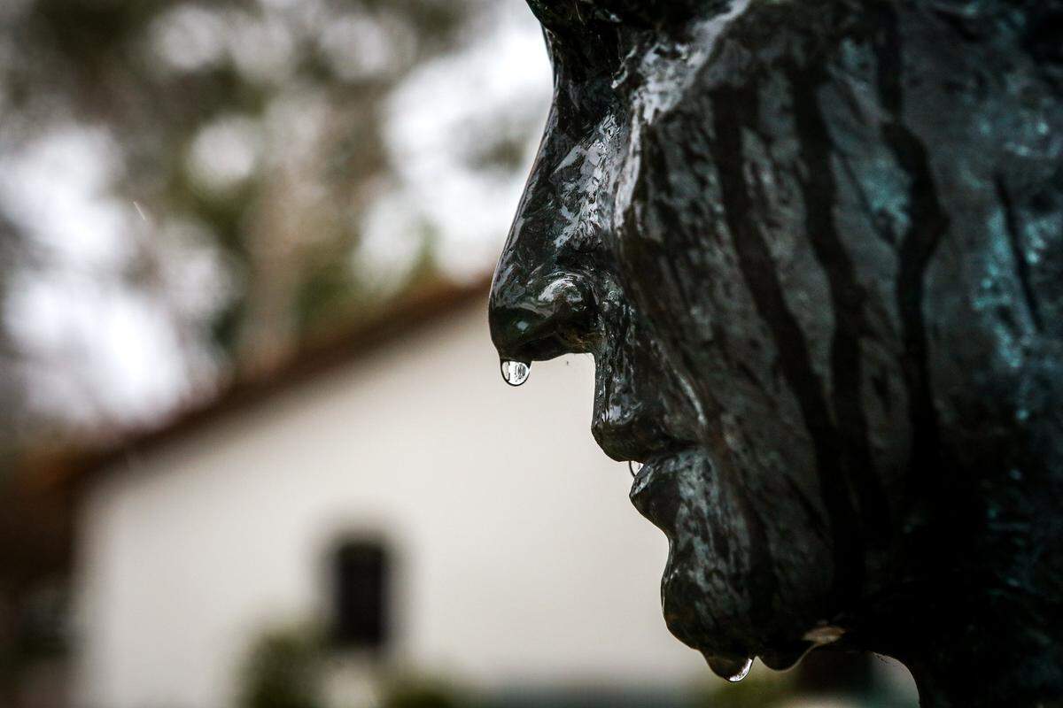Water droplets gather on the face of the Junípero Serra statue in January. The SLO City Council directed a new policy disallowing monuments of specific individuals in favor of ideas and ideals.