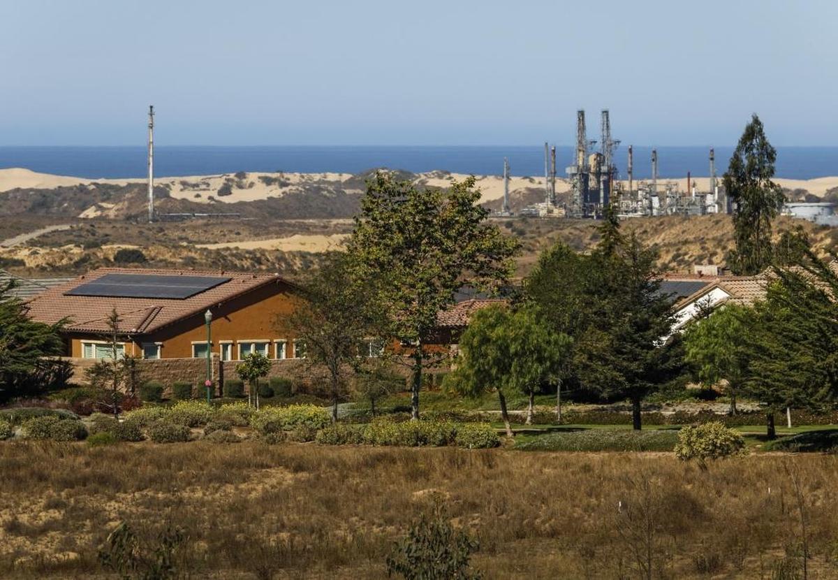 A view of the Phillips 66 Co. refinery on the Nipomo Mesa. There is about a 1.4-mile buffer area between the residential homes at Monarch Dunes and the refinery operations.