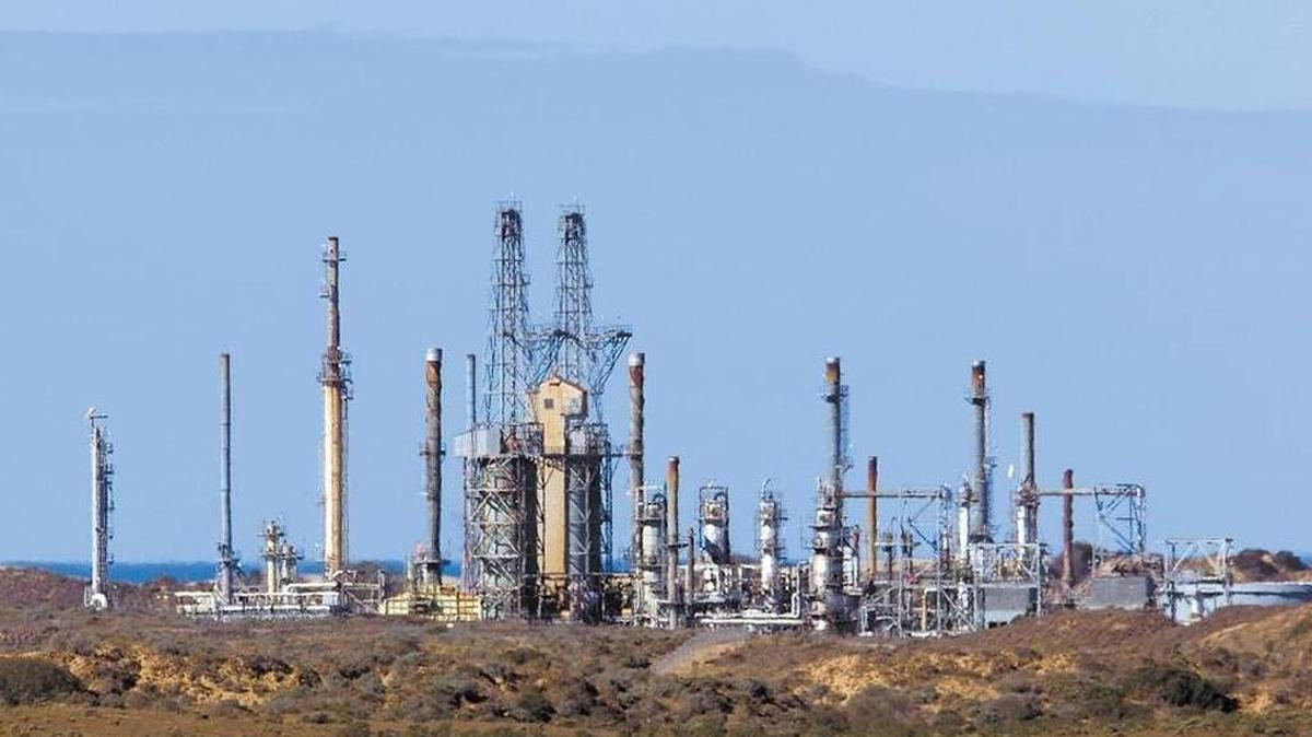 The Phillips 66 refinery on the Nipomo Mesa will shut down in early January, generating interest in possible new uses for the coastal sites.