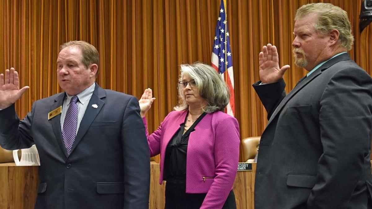 Lompoc Mayor Bob Lingl, Councilwoman Jenelle Osborne and Councilman Jim Mosby are sworn into office in December 2016. Police recently investigated a threat allegedly made by Lingl on Mosby.