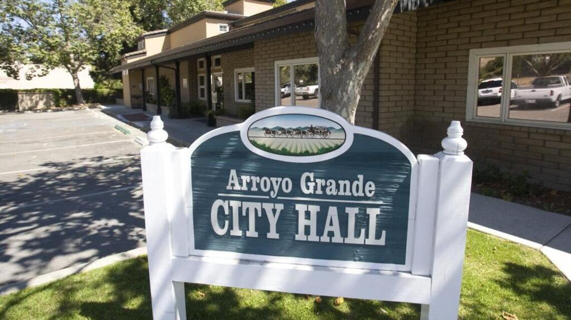 Who are the highest paid city workers in Arroyo Grande, Grover Beach & Pismo Beach?