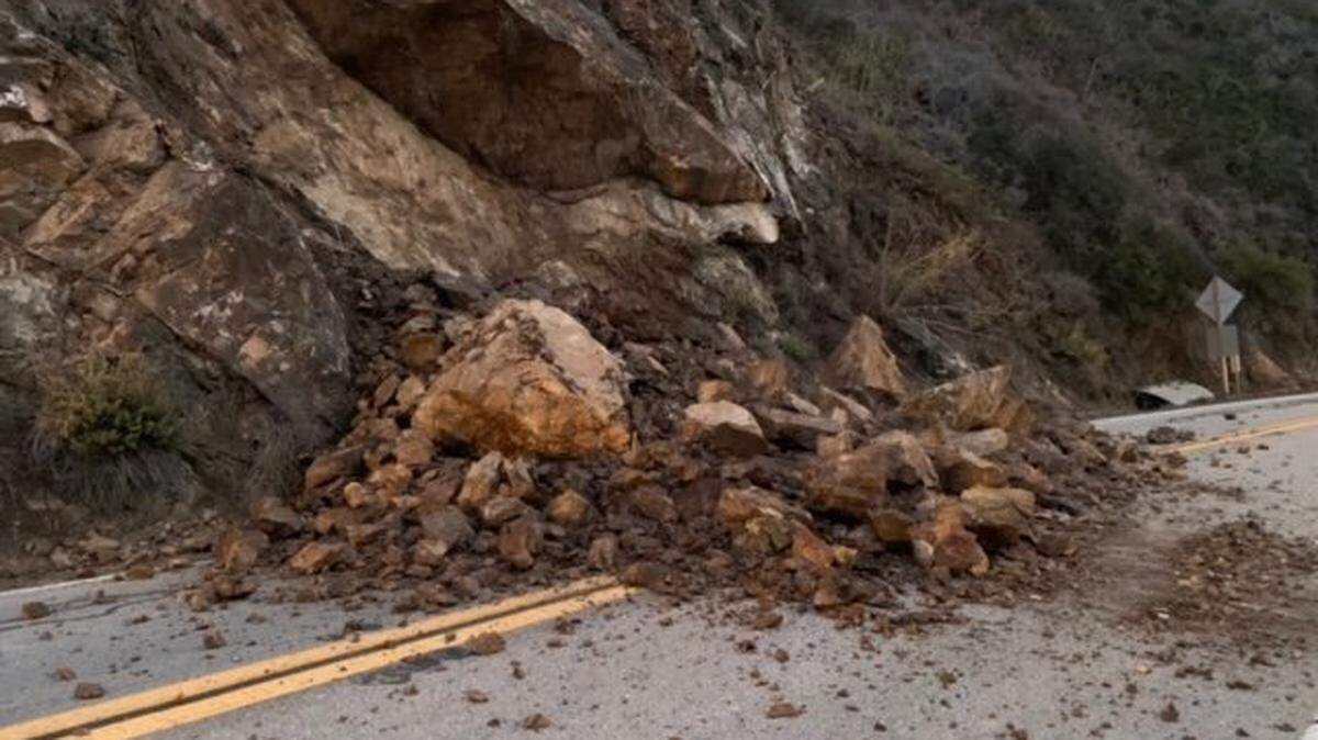 A rockslide on Highway 1 closed roadway on Oct. 27, 2021, from Ragged Point in San Luis Obispo County to Fullers Point in Monterey County.