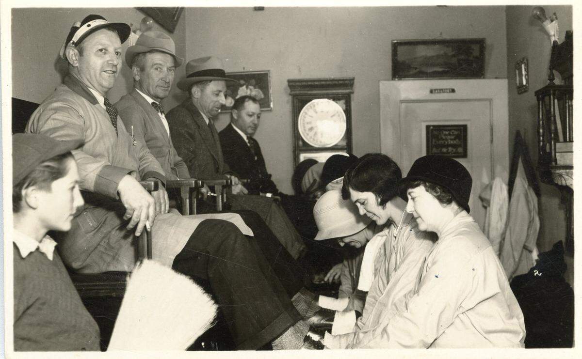In 1933, members of the new Monday Club in San Luis Obispo shined businessmen’s shoes to raise money to build a clubhouse on Monterey Street.