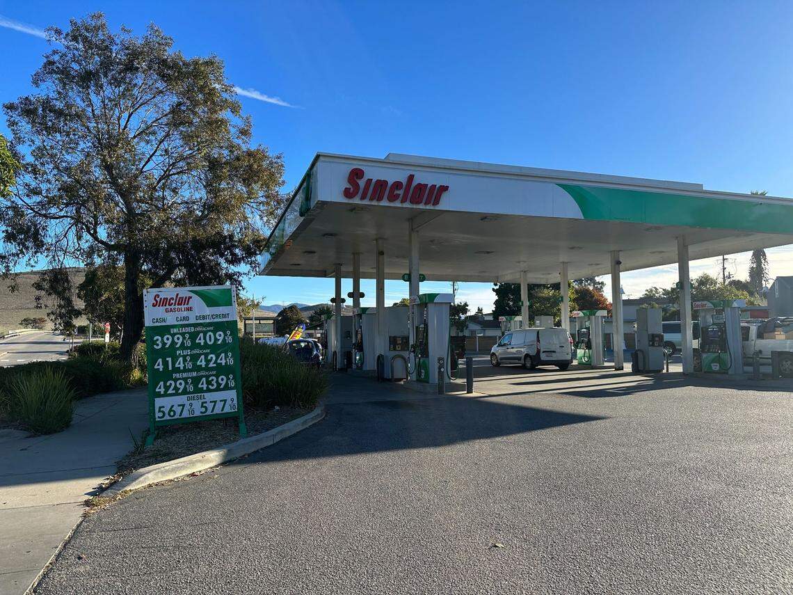 Morro Bay’s Sinclair gas station, located at 940 Morro Bay Blvd.