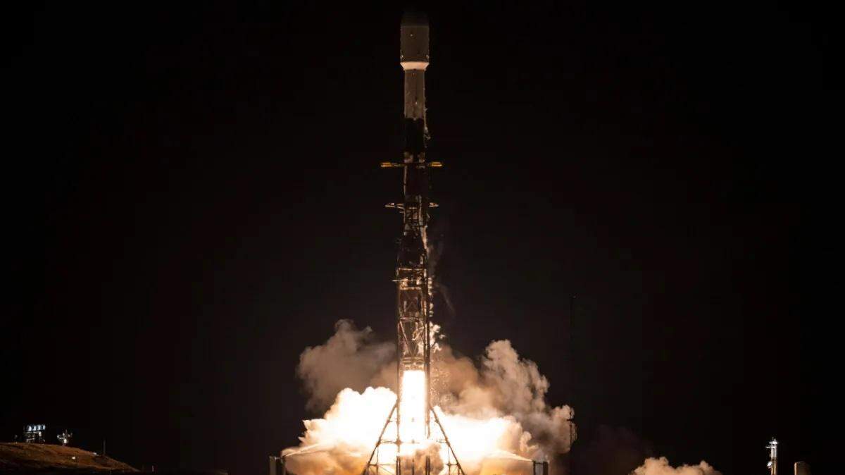A SpaceX Falcon 9 rocket launches with the Surface Water and Ocean Topography (SWOT) spacecraft onboard Friday from Space Launch Complex 4E at Vandenberg Space Force Base in California. Jointly developed by NASA and Centre National D’Etudes Spatiales (CNES), with contributions from the Canadian Space Agency (CSA) and United Kingdom Space Agency, SWOT is the first satellite mission that will observe nearly all water on Earth’s surface, measuring the height of water in the planet’s lakes, rivers, reservoirs, and the ocean.