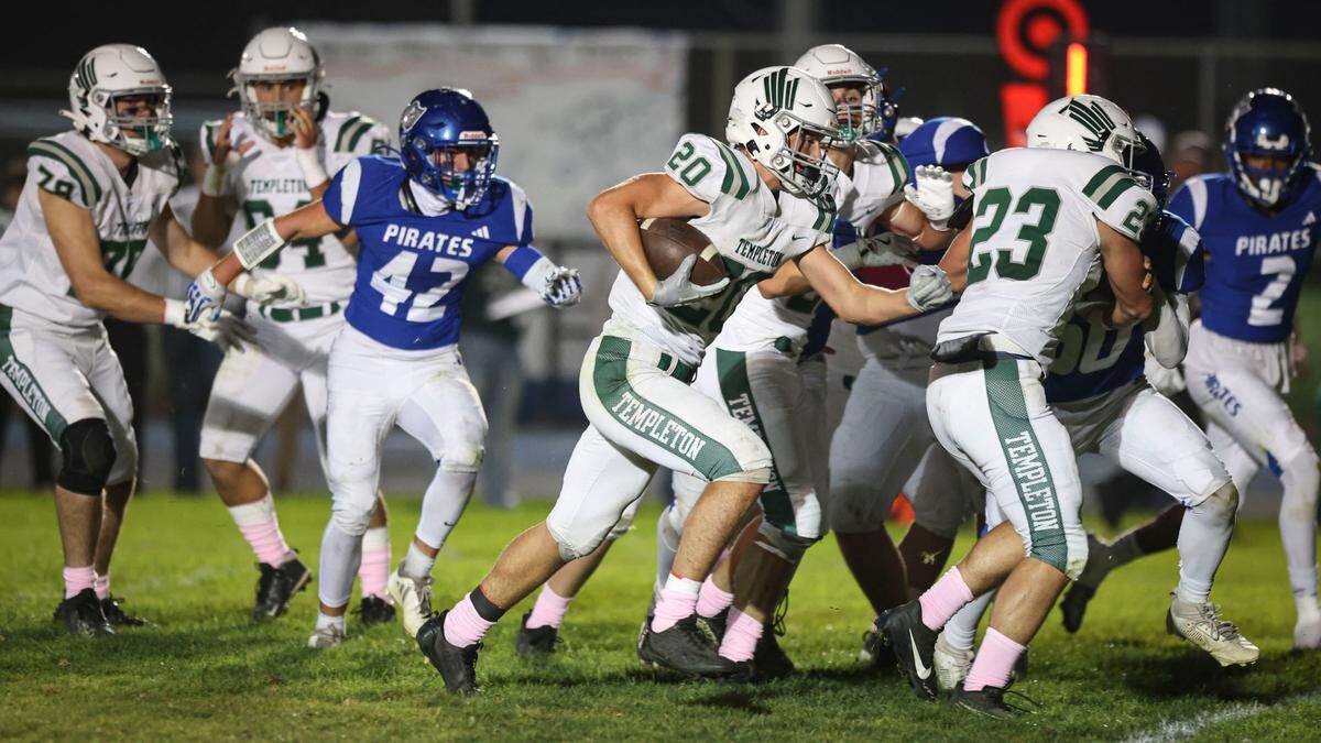 Tyler Cunningham runs for Eagles. Templeton beat Morro Bay 41-30 in a football game Oct. 11, 2024.