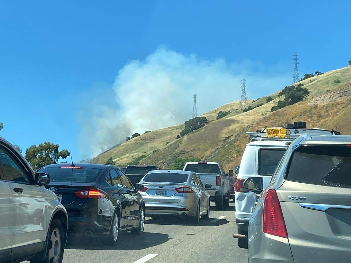 A fire on the Cuesta Grade slowed northbound Highway 101 traffic on July 3, 2024, with stand-still traffic jams reported south of Old Stage Coach Road.