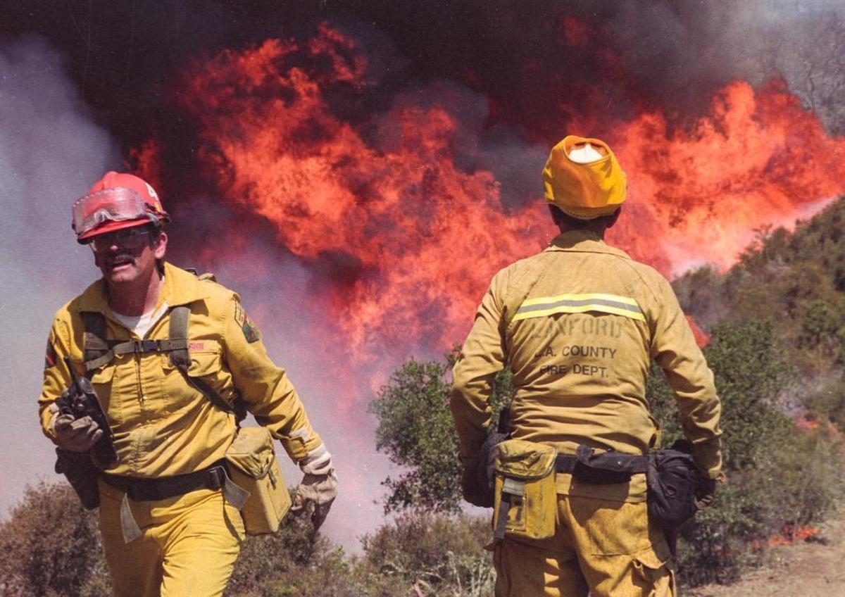 The Highway 41 Fire jumped fire lines more than once in August 1994.