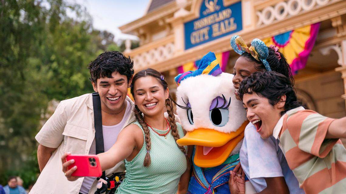 Visiting Disneyland with kids? See latest ticket deals, new show and ride updates