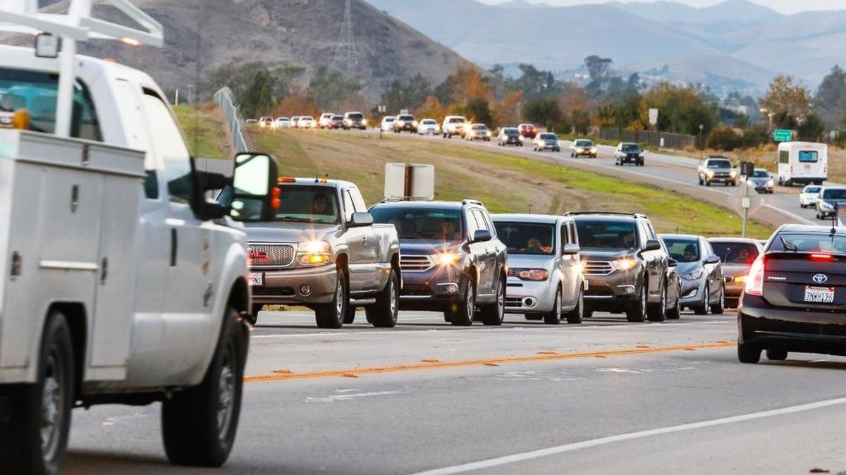Southbound traffic crawls along Highway 227 near the San Luis Obispo County Regional Airport at rush hour on Nov. 25, 2015.