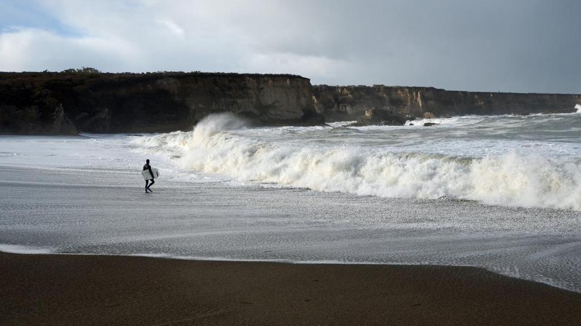 Could shipwrecks from prohibition smuggling off Montaña de Oro still be polluting the water?