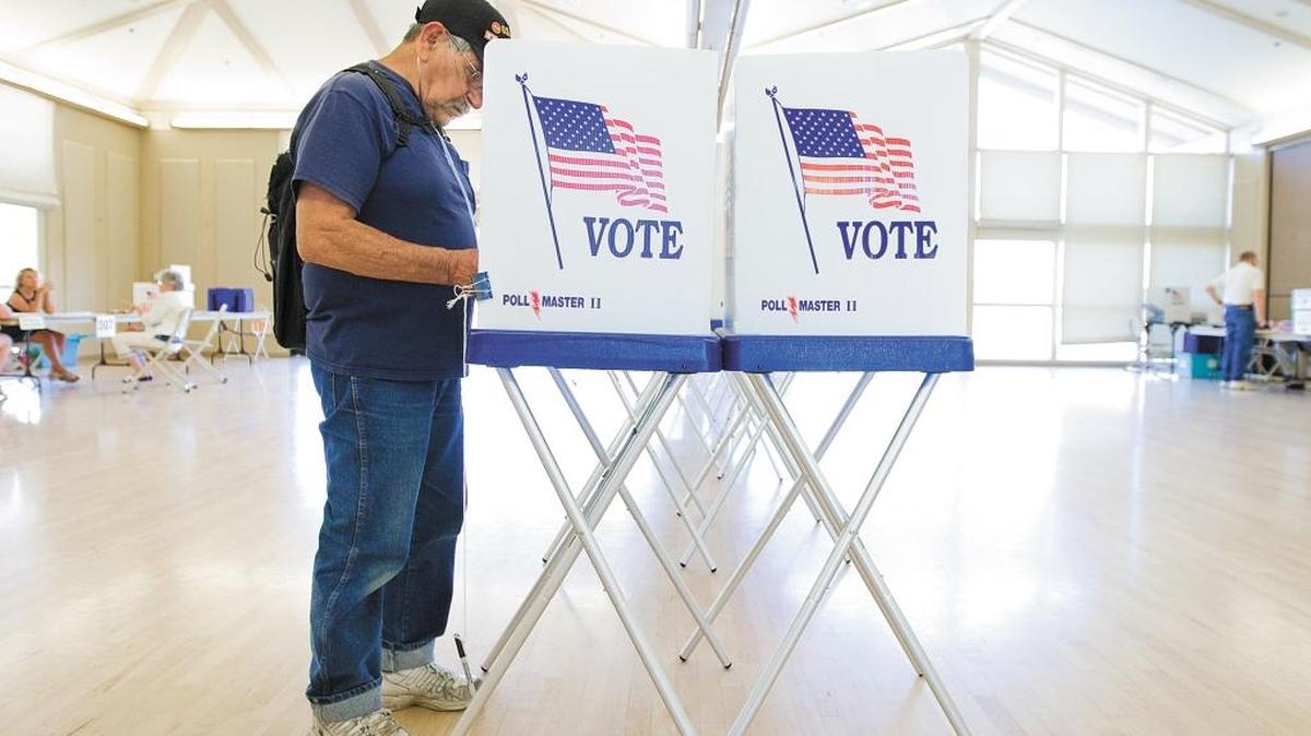 Richard Campas votes at the Atascadero Lake Pavilion in 2010.