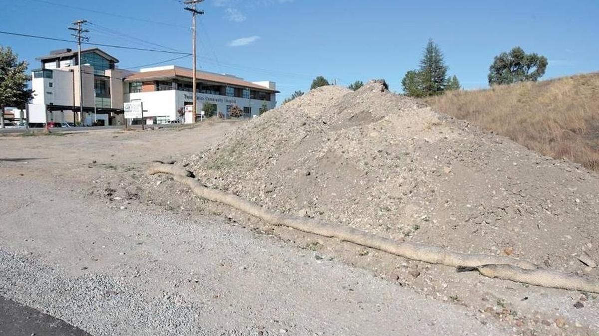 The proposed mental health facility is located across the street from Twin Cities Hospital in Templeton.