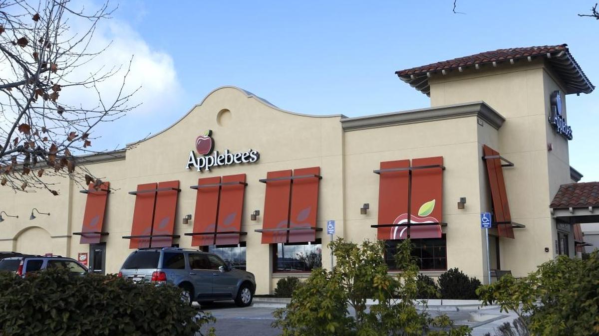 The Applebee’s on Theatre Drive in Paso Robles.