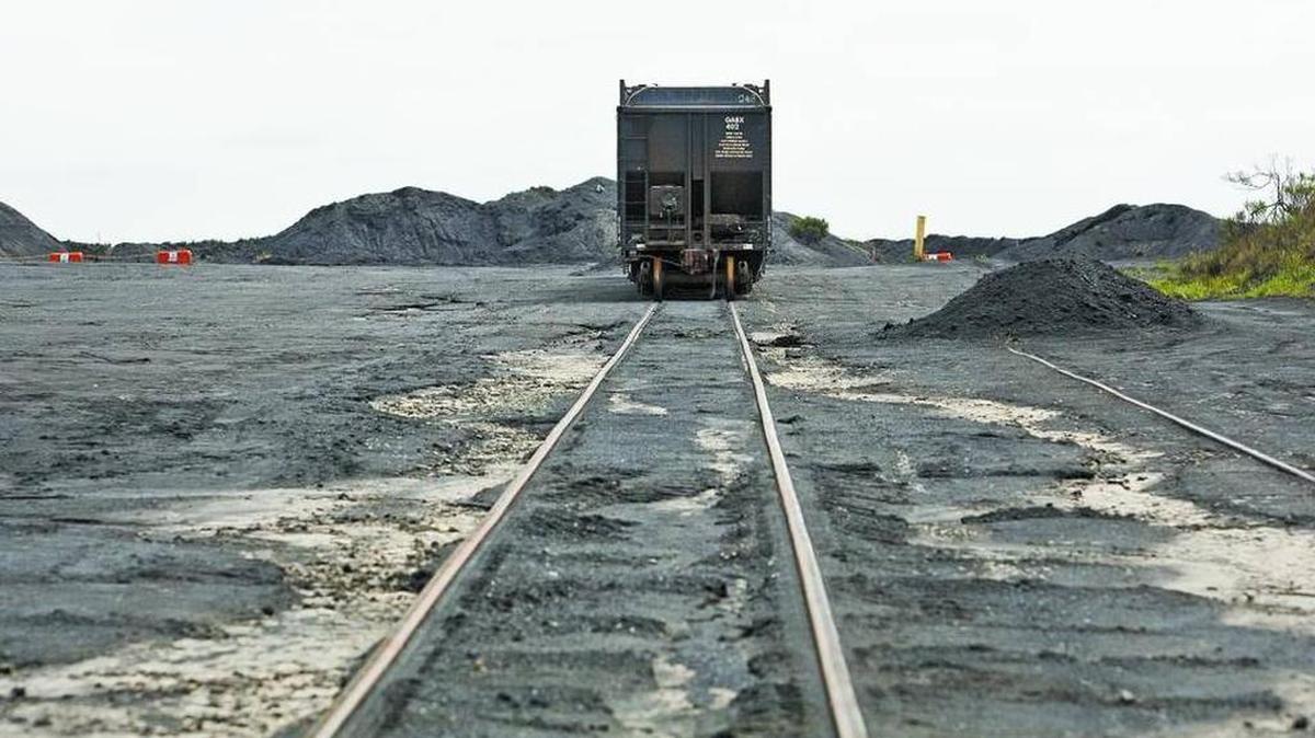 The end of a stretch of rail line inside the Phillips 66 refinery on the Nipomo Mesa is seen in this photo from March 2014.