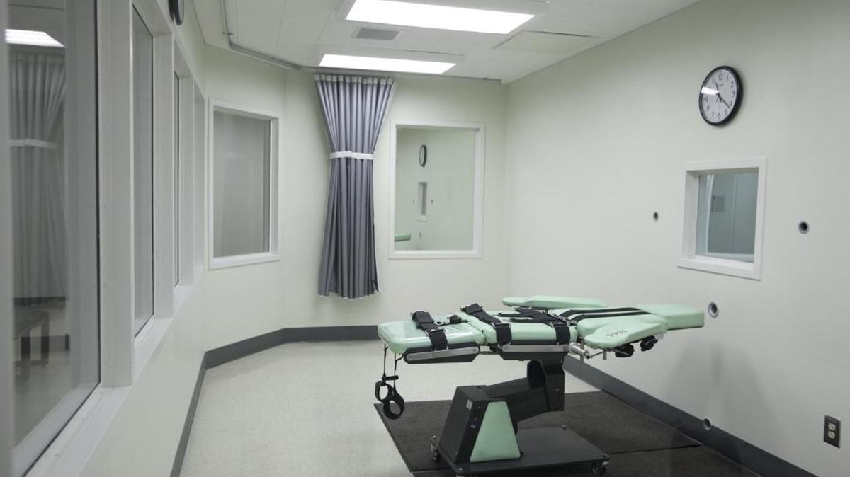 This Sept. 21, 2010, file photo shows the death chamber at San Quentin State Prison in San Quentin, Calif.