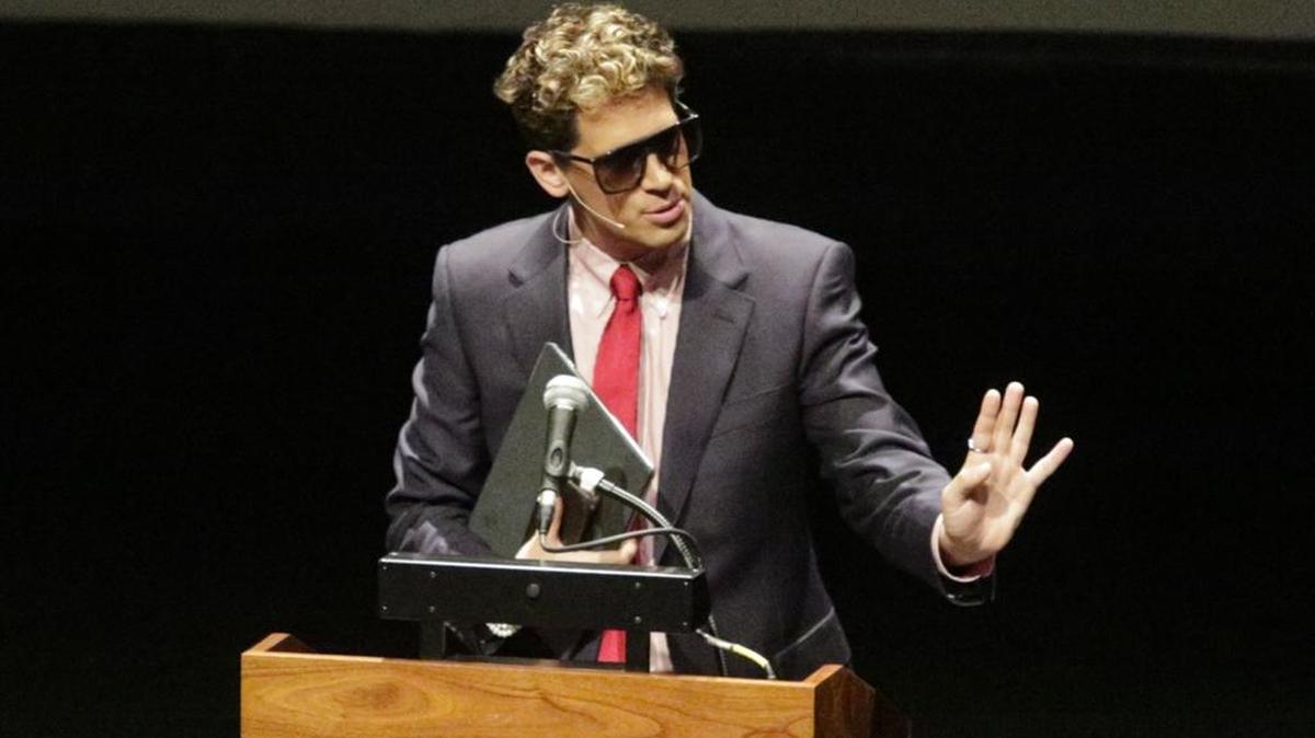 Milo Yiannopoulos speaks at Cal Poly on Jan. 31, 2017.