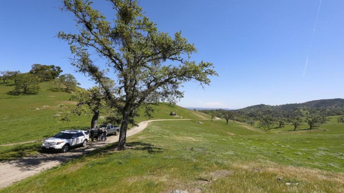 Tour of Eagle Ranch south of Atascadero where a new development is proposed.