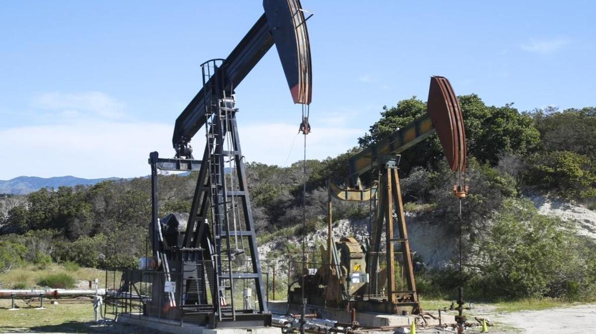 According to Rock Zierman, CEO of the California Independent Petroleum Association, reinjecting water from oil pumping, including at locations such as Price Canyon oil field, is an environmentally sound way to deal with oil fluid flows.