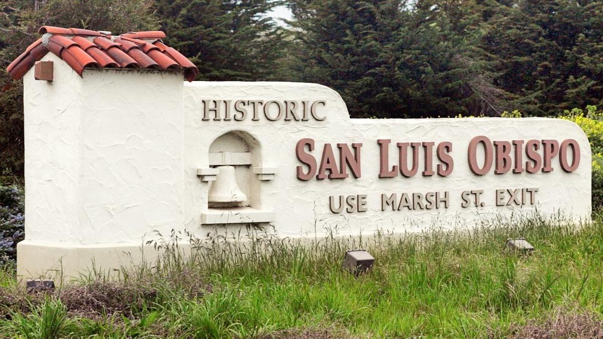 San Luis Obispo gateway sign.