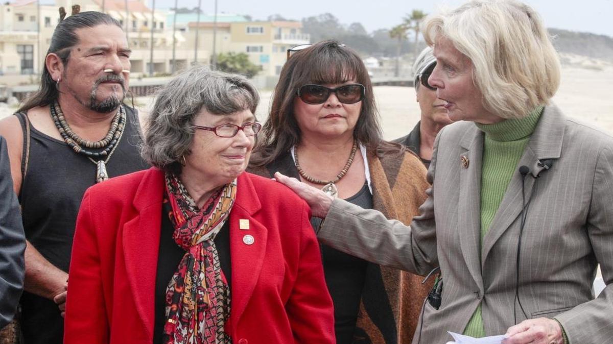 Lois Capps gave a speech on the proposed marine sanctuary at the foot of the Pismo Pier, and here introduces San Luis Obispo Mayor Jan Marx. Behind them are Matiwaiya Ceremonial Elder with Wishtoyo Chumash Foundation and Luhui Ishi Cultural Resources and Education Director with the same organization.
