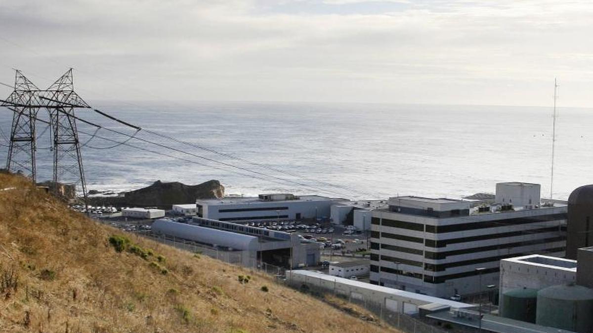 This Nov. 3, 2008, photo shows one of PG&E’s Diablo Canyon Power Plant’s nuclear reactors.