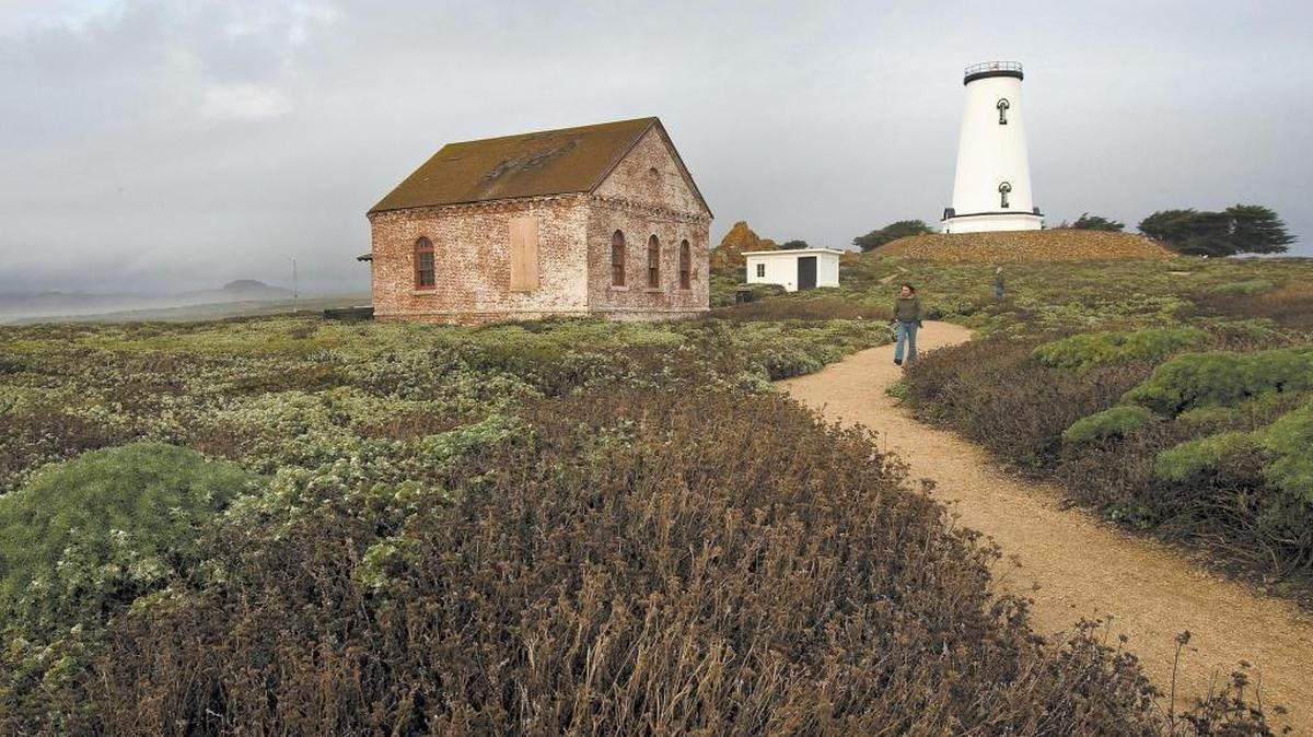 Congresswoman Lois Capps helped designate the Piedcas Blancas Light Station as an Outstanding Natural Area and continues to work to conserve California’s natural landscape.