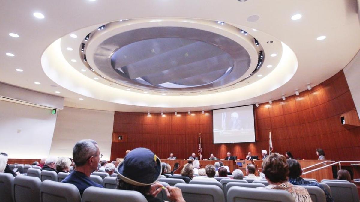 The San Luis Obispo County Planning Commission takes up the application by Phillips 66 for oil delivery by train in May 2016.