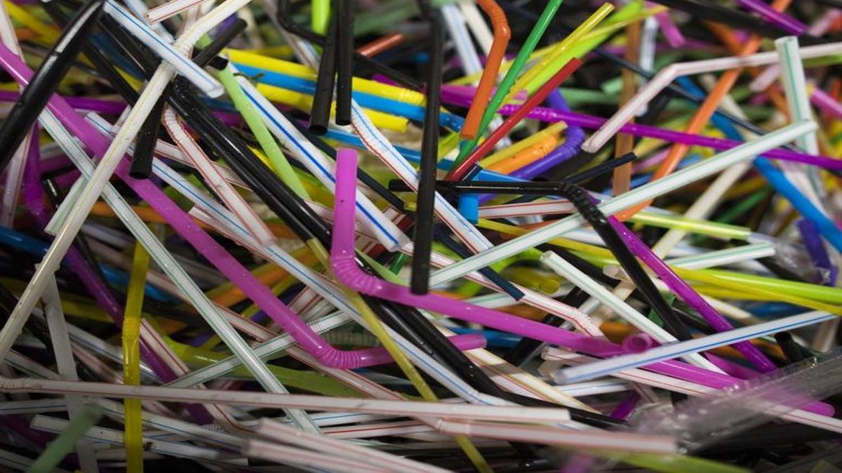 As more cities discourage the use of plastic straws like these, businesses are developing alternative products. Biodegradable straws made out of hay are among the choices.