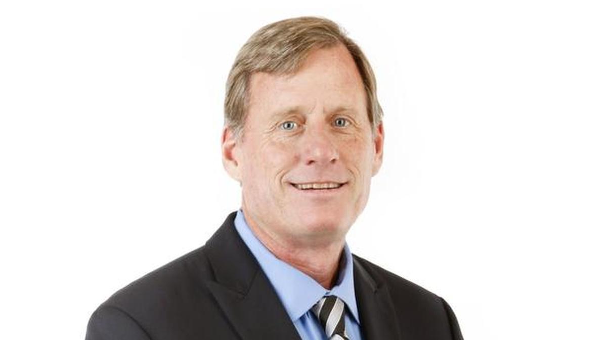 Erik Howell.
