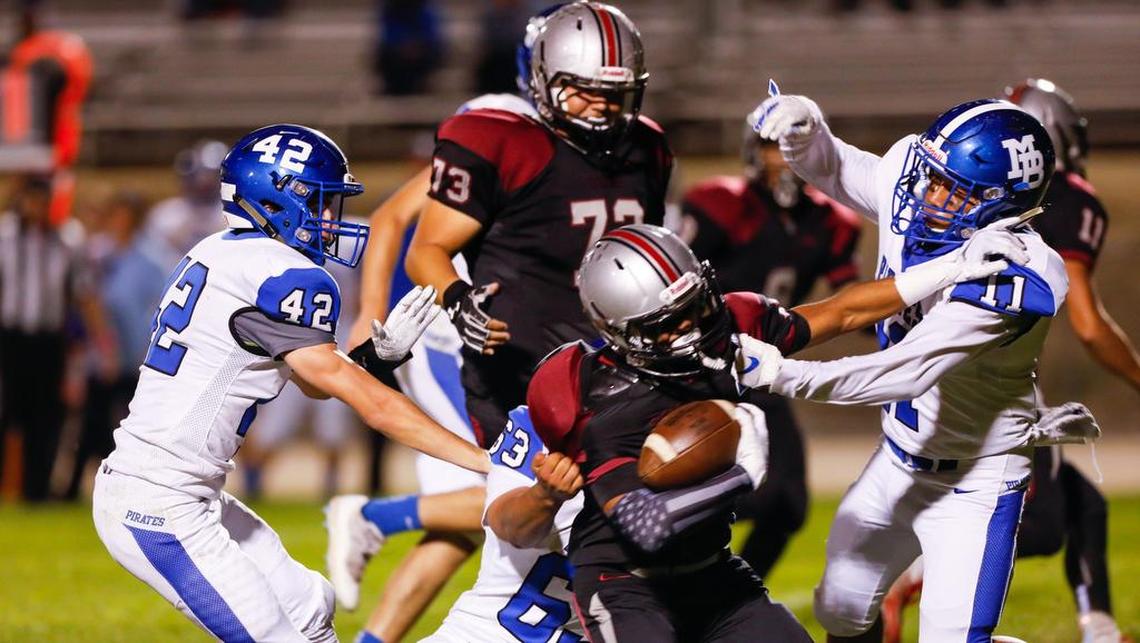 Morro Bay High School takes on Nipomo on Friday, October 5, 2018.