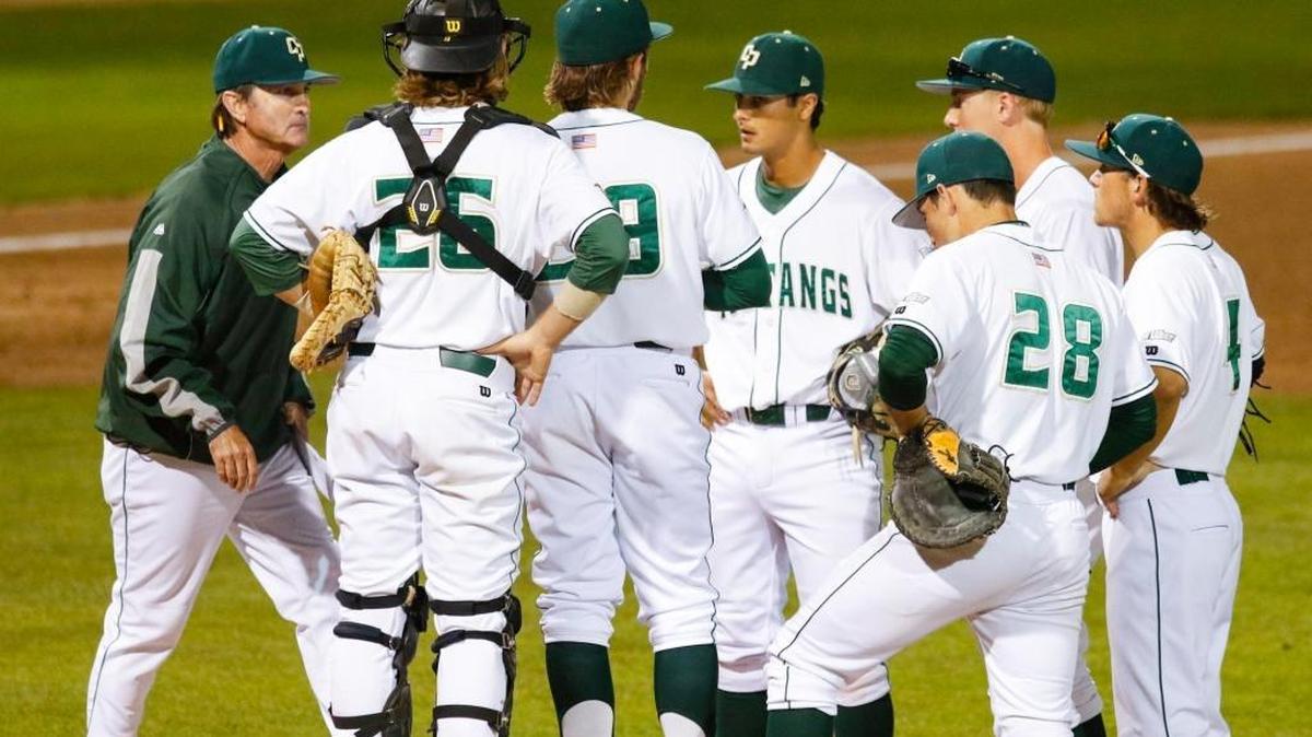 Cal Poly defeated Pepperdine 6-5 in a nonconference baseball game Tuesday night at Baggett Stadium.