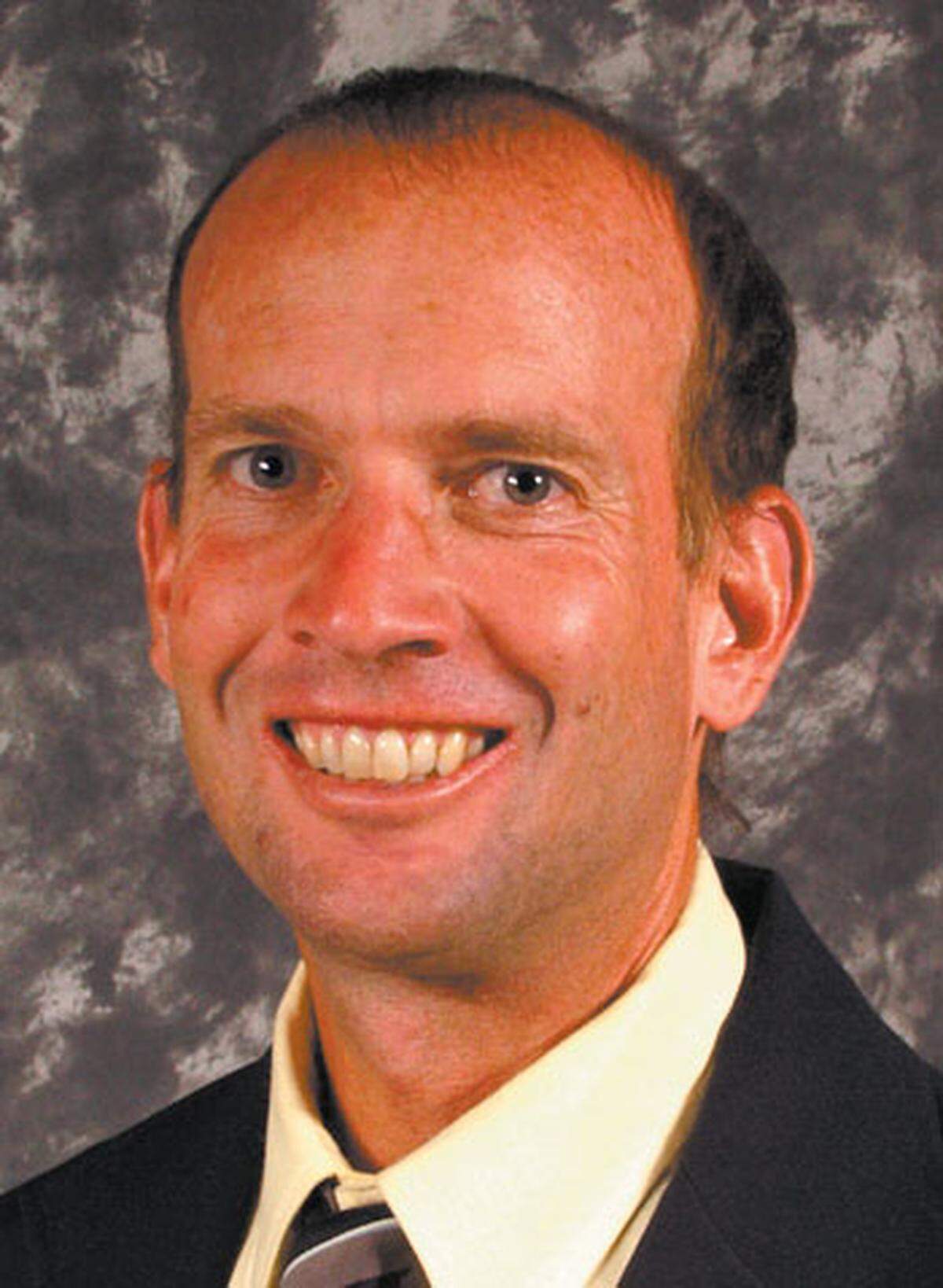 Mark Conover, Cal Poly’s Director of Track & Field and Cross Country for more than 13 years and a coach of the Mustangs for 25 seasons overall, died on April 6 of a form of skin cancer.