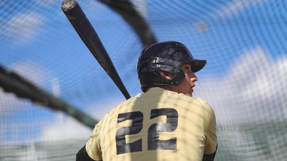 Cal Poly baseball opens season with Brooks Lee projected as a top-5 MLB draft pick