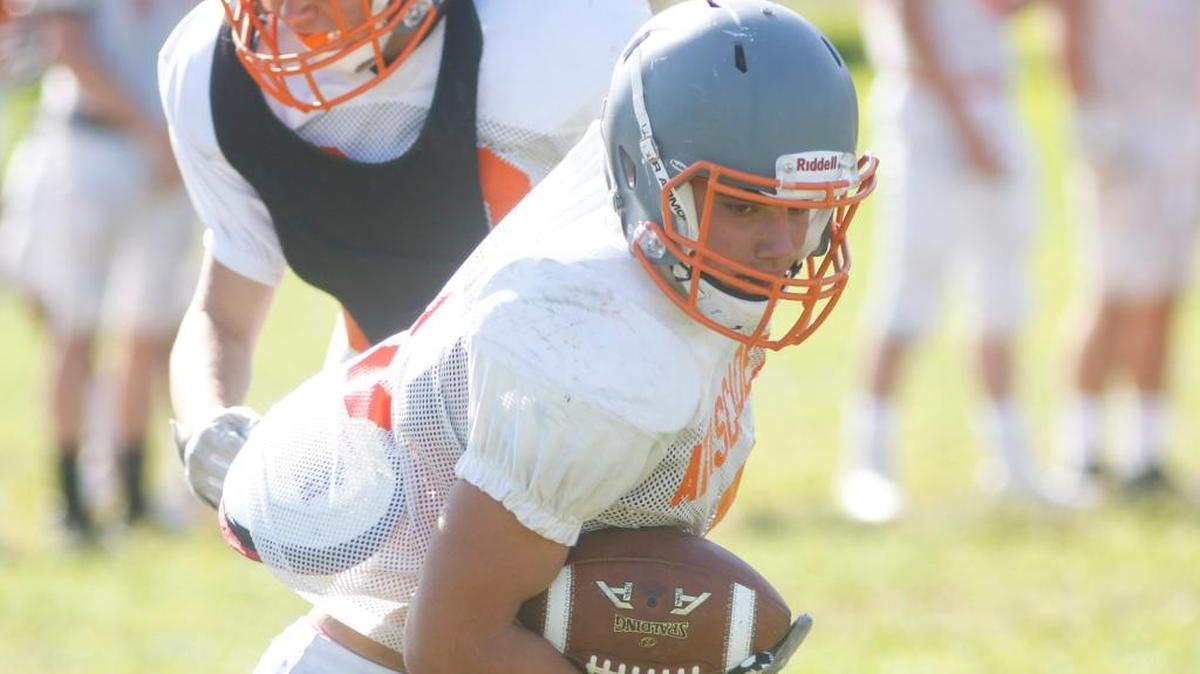Atascadero High football hosts Ventura after a dramatic win to open the season David Middlecamp 8-15-2017
