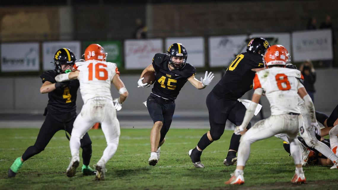 SLO, Arroyo Grande, Nipomo secure league titles as Templeton wins to end regular season