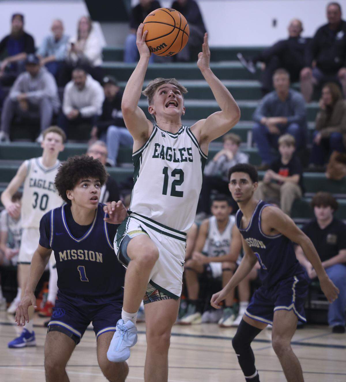 Kevin Sass started overtime with this basket to break the tie. Templeton beat Mission Prep in overtime, 76-70 on Jan. 7, 2026.