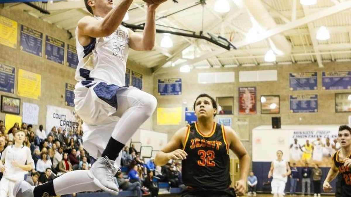 Mission Prep’s Kyle Stewart scored 19 points Wednesday.