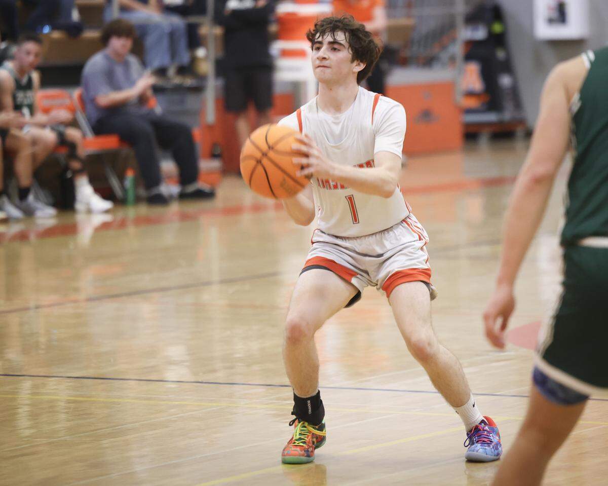 Steven Ernst made 7 three-point shots and led scoring for both teams with 23 points. Atascadero beat Templeton High School 76-55 in a basketball game on Jan. 20, 2026.