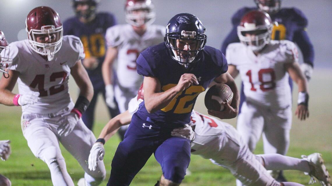 SLO County prep football: Arroyo Grande grabs share of league title with big win over Paso