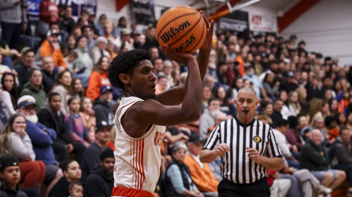 Shea Buckley lead scoring with 34 points. Atascadero beat Hoover 69-52 to advance to the final game in the Division II CIF Central Section Boys Basketball Championships.