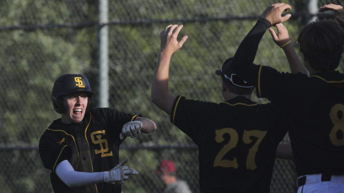 Casey Stephens celebrates scoring on wild pitch. San Luis Obispo beat Paso Robles 5-4 in a high school baseball game April 23, 2026