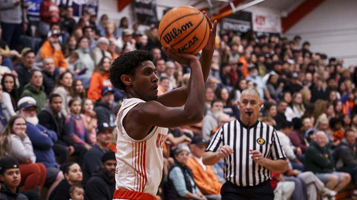 Shea Buckley lead scoring with 34 points. Atascadero beat Hoover 69-52 to advance to the final game in the Division II CIF Central Section Boys Basketball Championships.