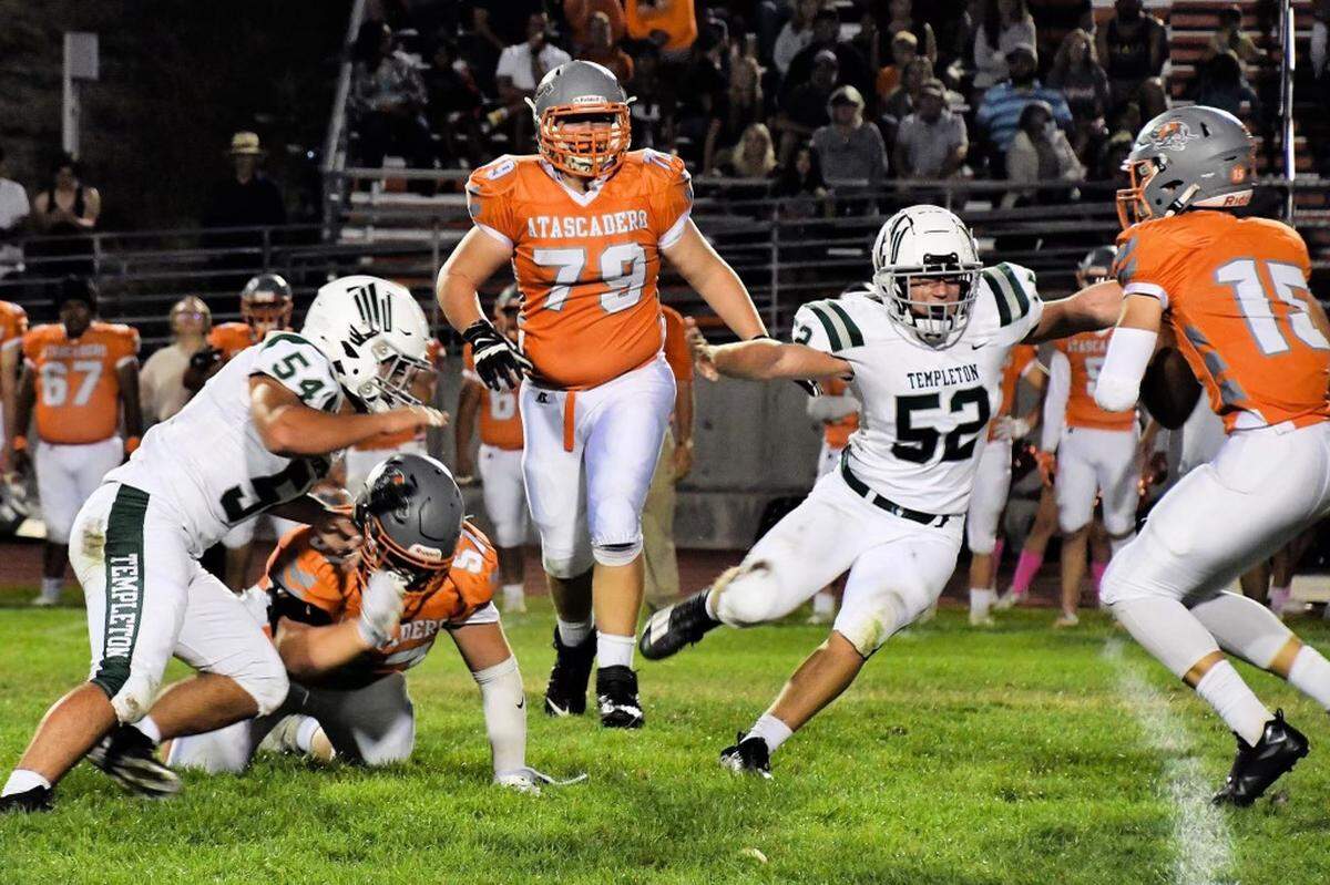 Walker Craven (52) on the football field this year after returning from injury.