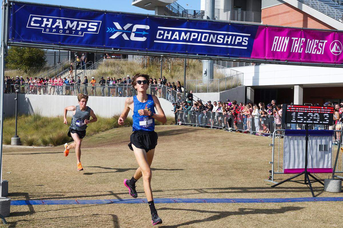 San Luis Obispo High’s Milo Skapinsky, one of the top runners in California high school cross country, races in the 2022 Champs XC-West Region meet in Walnut on Dec. 3, 2022.